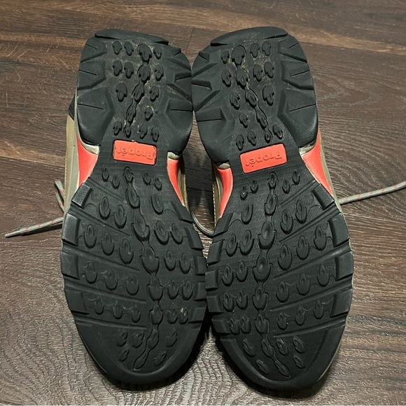 Propet Peak Walker Hiking Boots Womens Brown Leather Red Mesh Size 7.5 D(W) - Picture 6 of 7